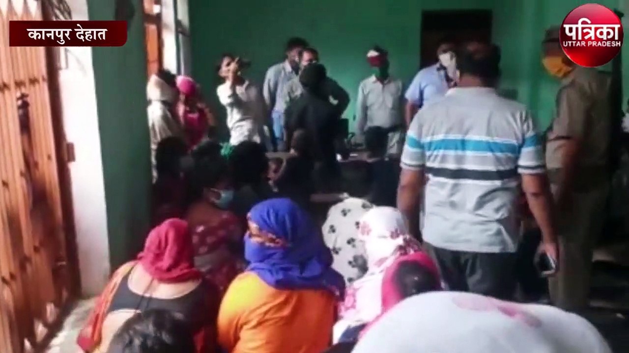 आधार कार्ड के नाम पर हो रहा था बड़ा खेल, अफसरों ने किया भंडाफोड़