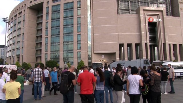 Çağlayan Adliyesi önünde silahlı çatışma: 4 gözaltı