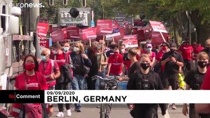 "Alarmstufe Rot": Veranstaltungsbranche demonstriert in Berlin