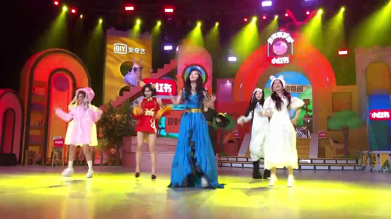 SNH48 - Sun Rui (Three) during the recording of "THE9" variety show "非日常派对"