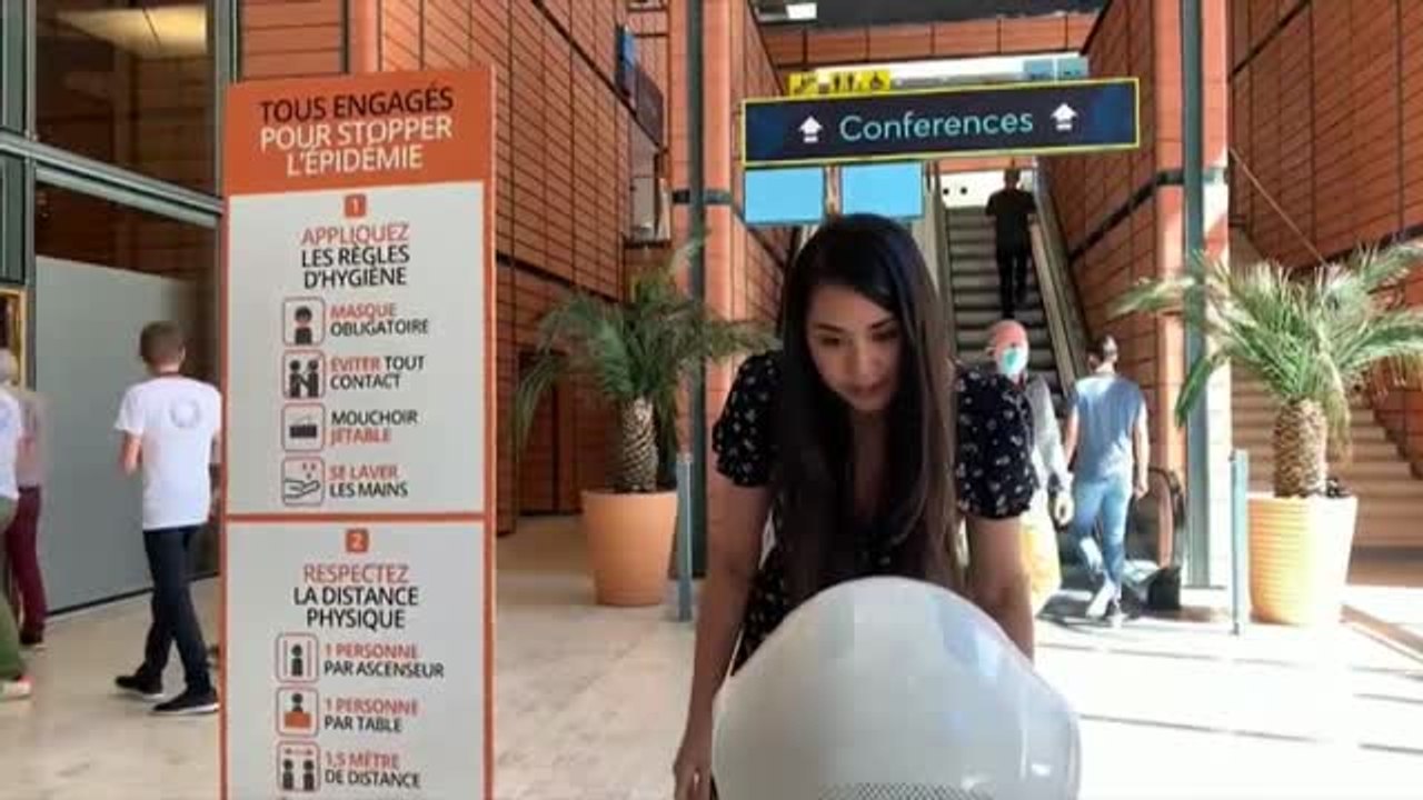 Pepper, el robot que te recuerda "amistosamente" que te pongas las mascarilla