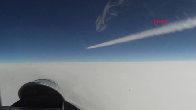 Rus savaş uçağı, ABD ve İsveç keşif uçaklarını böyle engelledi