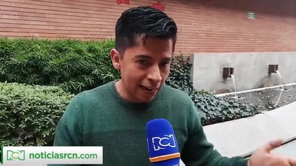 Aparece panfleto que amenaza a Claudia López y otros líderes políticos