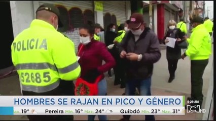 Mujeres, las que más cumplieron con la medida de 'pico y género' en Bogotá