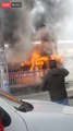 Corto circuito sería la causa de incendio de bus de Transmilenio en el centro de Bogotá