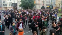Almanya'da binlerce gösterici, Yunanistan'daki sığınmacıların ülkeye getirilmesini istedi