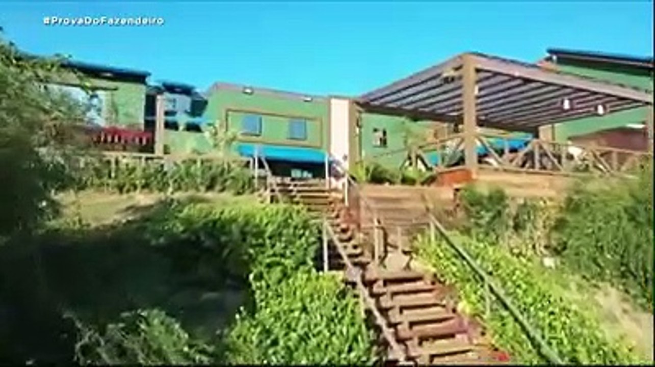 Em A Fazenda, os peões passaram o dia na expectativa para a #ProvaDoFazendeiro. Enquanto isso, um vacilo depois do banho gerou mais uma punição para a galera! 
