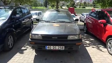 Otomobil bomba gibi patlayıp alev aldı