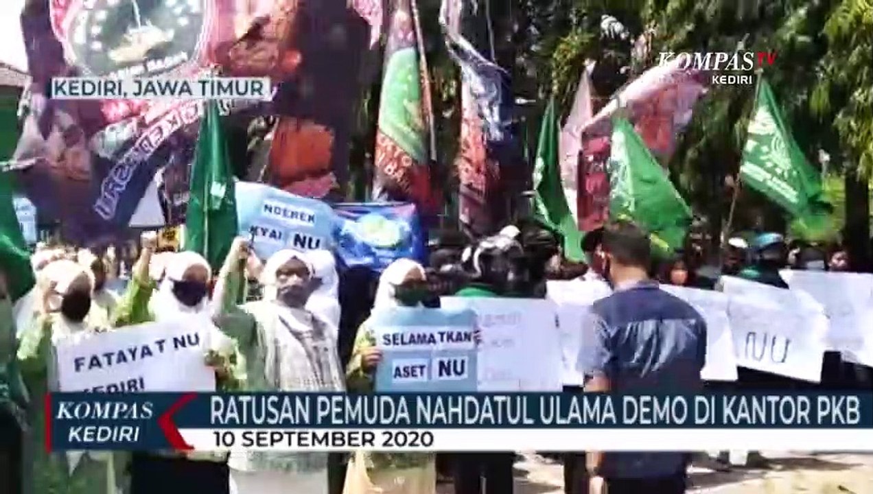 Ratusan Pemuda NU Demo Di Kantor PKB