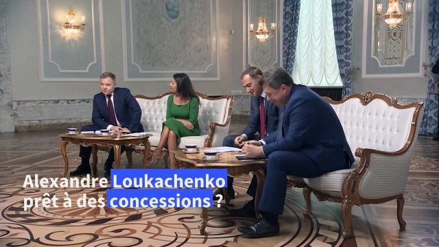 Bélarus: Loukachenko évoque un débat sur une présidentelle anticipée