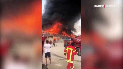 Beyrut Limanı'nda korkunç yangın! Gökyüzünü dumanlar kapladı