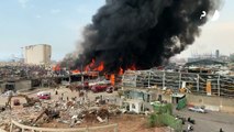 حريق ضخم في مرفأ بيروت يثير الرعب بعد أسابيع من الانفجار المروع