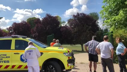 Rigny-le-Ferron : transport héliporté du conducteur du camion accidenté