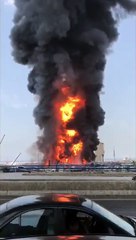 Un incendie dévaste à nouveau le port de Beyrouth