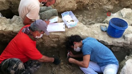 Antalya’da 2000-2200 yaşlarında 50'den fazla heykelcik bulundu