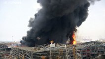 اندلاع حريق ضخم في مرفأ بيروت يثير الرعب بعد أسابيع من الانفجار المروع