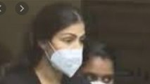 Rhea Chakraborty ने जेल में की ये डिमांड, नहीं सोई पूरी रात ; Check Out |FilmiBeat