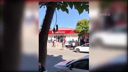 Kredi borçlusu vatandaş banka şubesinde kendini yaktı