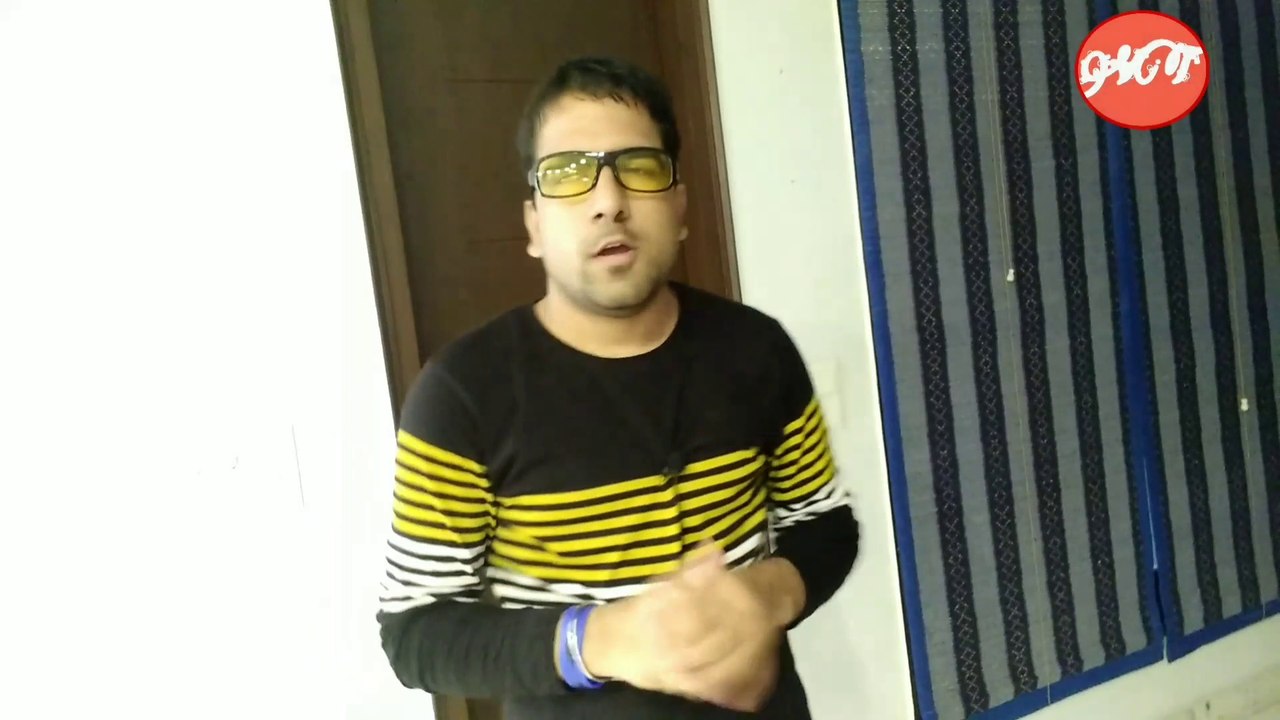 WhatsApp account create kijiye aur WhatsApp account ko manage privacy ko setup kijiye।