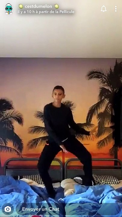 Nassim c'est du Melon se coupe la langue ( Fake )