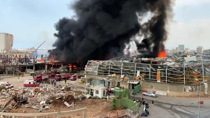 الرئيس اللبناني يقول إن حريق المرفأ قد يكون عملاً "تخريبياً" أو نتيجة "خطأ" أو "إهمال"