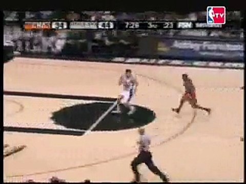 Jason Richardson dunks over Manu Ginobili. in hes face