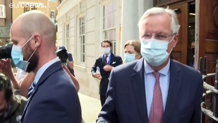 Brexit, negoziati Barnier-Frost con ultimatum a Johnson: "Entro fine settembre per cambiare idea"