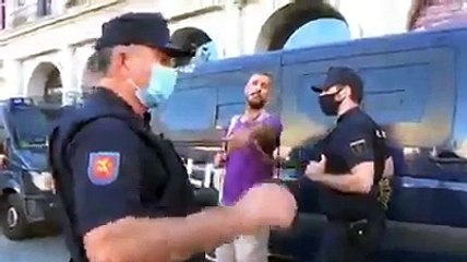 Detenido por ir sin mascarilla y pide salvarse a gritos de Habeas Corpus