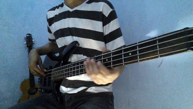 Mobil Balap - naif | Bass Cover