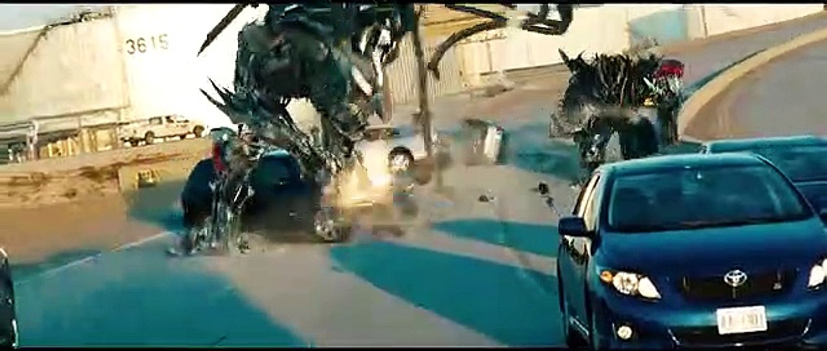 TrendiTransformers  Dark of the Moon (2011) - Freeway Chase - Only Action [4K]