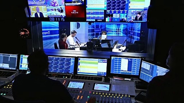 VIDEO - Nicolas Sarkozy crée la polémique en associant les mots nègres et singes