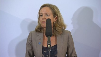 Calviño pide que los ciudadanos se sientan "seguros" con la criptodivisa