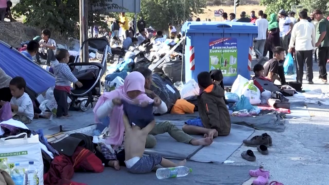 'Wir brauchen Hilfe': Geflüchtete auf Lesbos auf sich gestellt