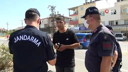 Park halindeki kamyonun içinde neye uğradığını şaşırdı