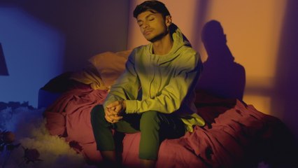 Brunelli - Me Abraça (Chega De Graça)