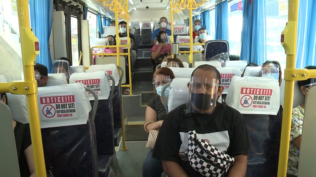 Layo ng physical distancing sa public transportation, nakatakda sanang iklian sa Lunes; Gayunman, ibabatay pa ito sa mapagdedesisyunan sa pulong ng DOTr, DOH, EDC at IATF.