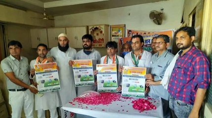 प्रतियोगिता के लिए जागरूक करने पहुंचे कांग्रेस पार्टी के पूर्व शहर अध्यक्ष