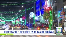Miles de luces multicolor adornan las calles de Bogotá