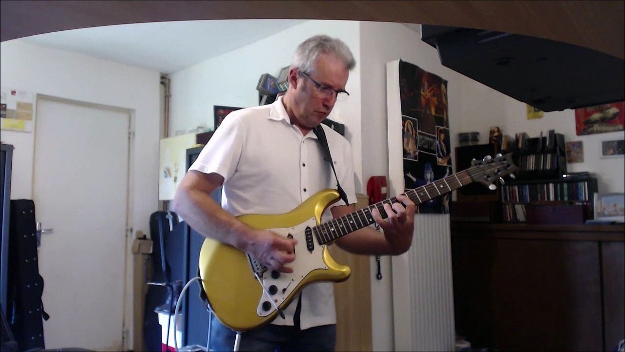 Monsieur Comédie Cover (Trust)