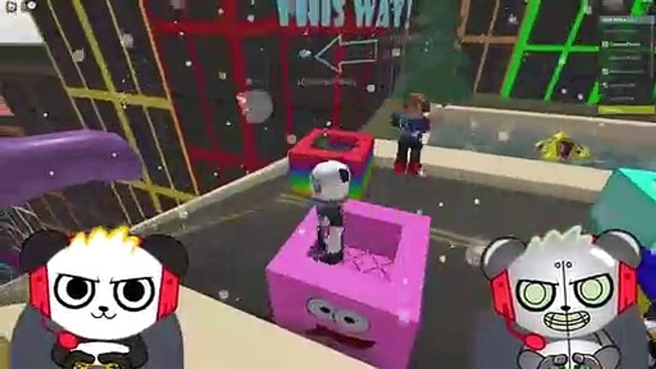 Ride a Box Down Stuff in ROBLOX Let’s Play ! Combo Panda Vs Robo Combo