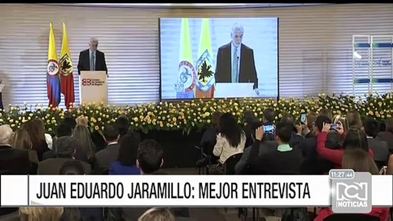 Juan Eduardo Jaramillo, ganador del premio Álvaro Gómez Hurtado por mejor entrevista