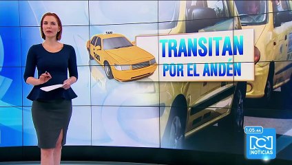 Taxistas en Cartagena usan los andenes para evitar trancones