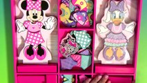 Minnie's Bow-Tique Dress-up Wooden Magnetic Dolls with Daisy Duck Disney Muñecas de Madera