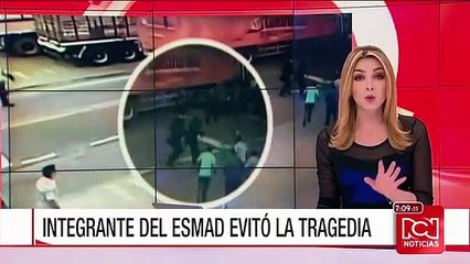 Lanzan pipeta de gas contra la Policía cerca de una estación de gasolina durante paro camionero