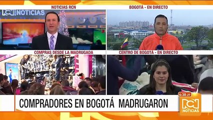 Aglomeración de compradores en el madrugón de San Victorino en Bogotá