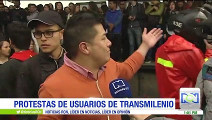 Nuevas protestas de usuarios que denuncian mal servicio de Transmilenio en Bogotá