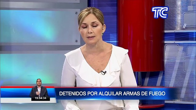 Tres personas fueron detenidas por alquilar prendas policiales y armas de fuego en Huaquillas. La Policía Nacional realizó un operativo para decomisar el armamento utilizado en hechos violentos registrados en El Oro y Pichincha.