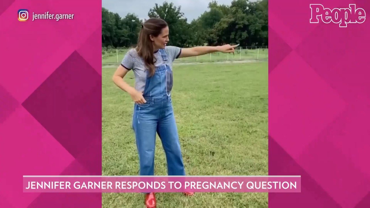Jennifer Garner Reacts to Commenter Who Asked If She's Pregnant: 'We Can Lay That Pupper to Rest'