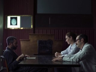 Apples Film - Mila- Clip - What picture matches the song?