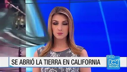 Un hueco en plena vía en Los Ángeles se tragó dos vehículos